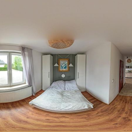 Osrodek Wypoczynkowy Swallow Apartment กชึชโบโว ภายนอก รูปภาพ