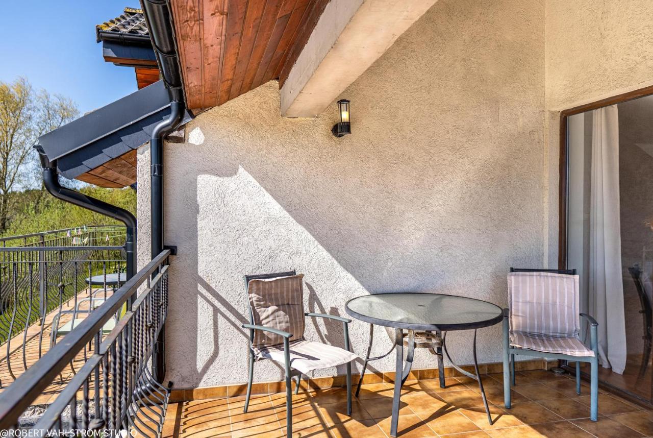 Osrodek Wypoczynkowy Swallow Apartment กชึชโบโว ภายนอก รูปภาพ