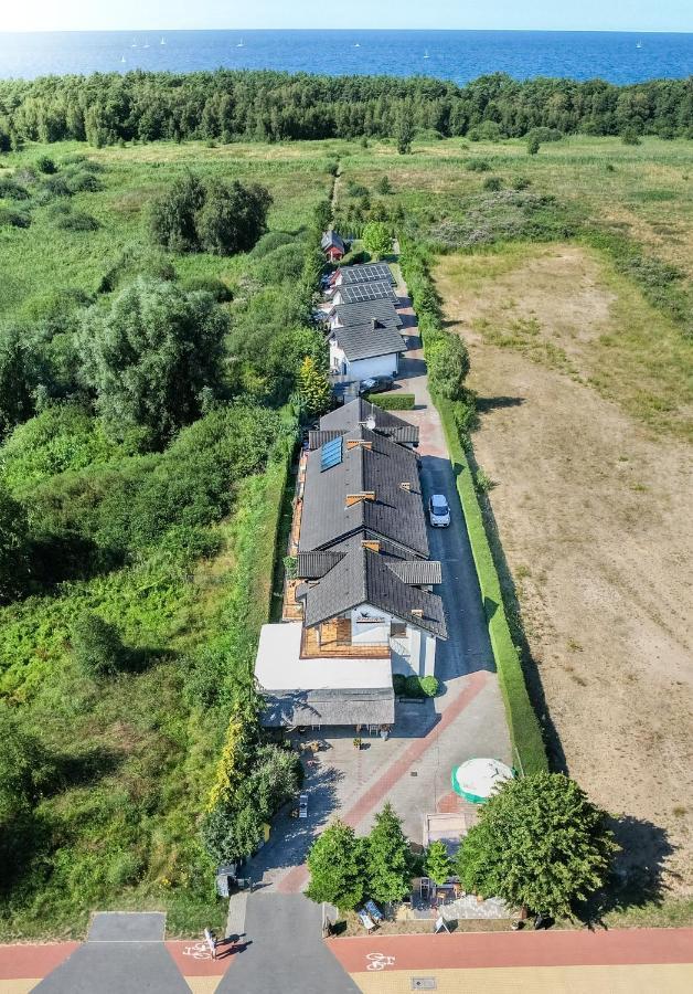 Osrodek Wypoczynkowy Swallow Apartment กชึชโบโว ภายนอก รูปภาพ